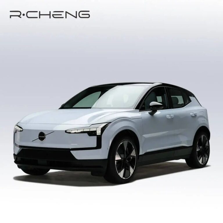 Volvo EX30 5-door 5-seater Small SUV  speed 180km/h range 480km Pure electric 156 horsepower